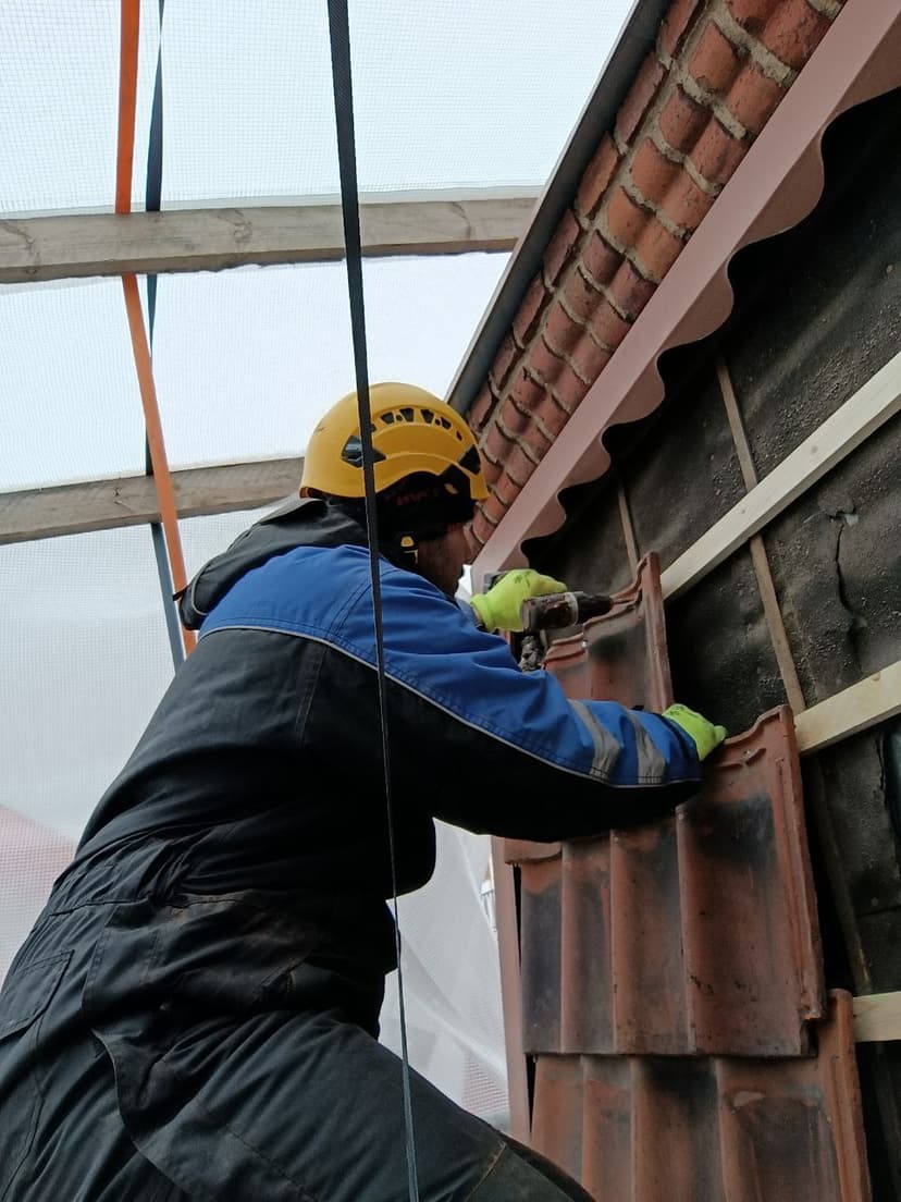 Kattoremontti Helsingin keskustassa